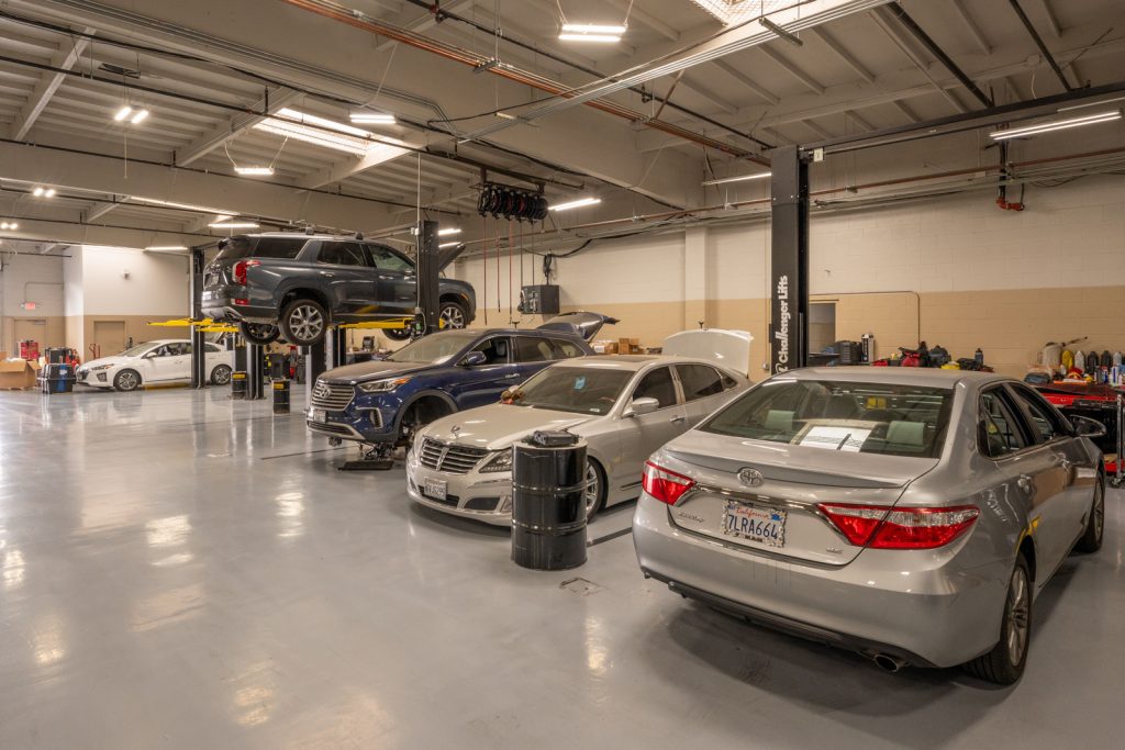 future hyundai service shop