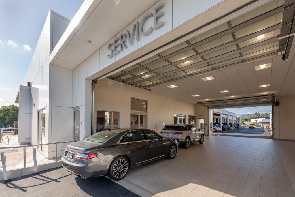 future lincoln drive in service